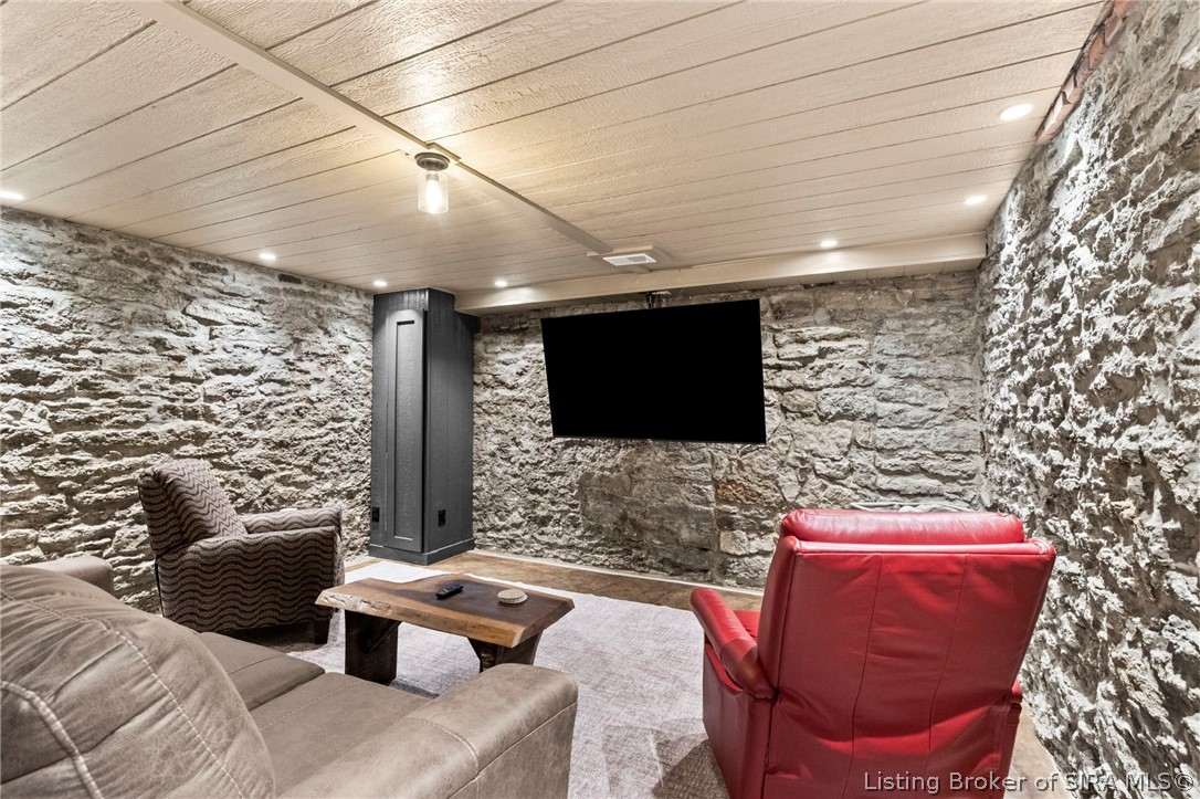 604 Mulberry Street Property Photo 29