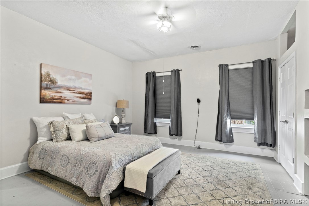605 Walnut Street Property Photo 4