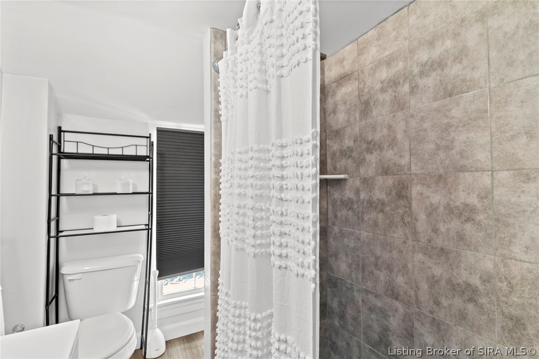 605 Walnut Street Property Photo 27