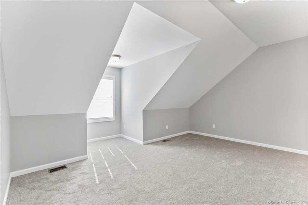 90 Twenty Four Bumper Road Property Photo 16