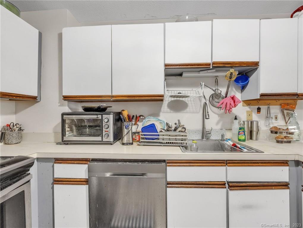 213 Franklin 405 Avenue Property Photo 8