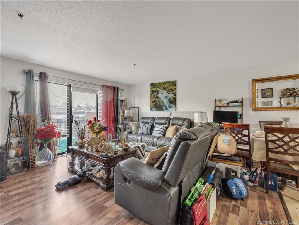 213 Franklin 405 Avenue Property Photo 17