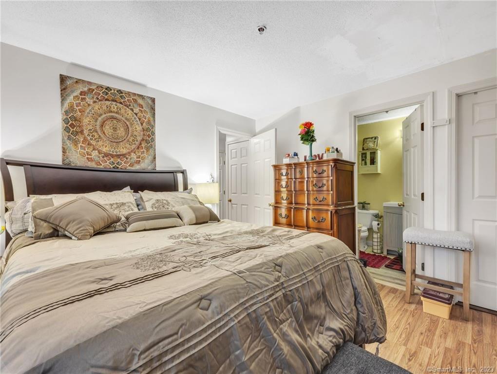 213 Franklin 405 Avenue Property Photo 27