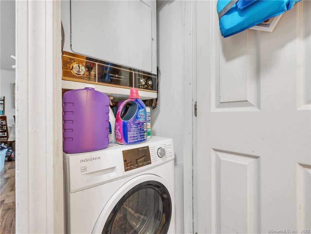 213 Franklin 405 Avenue Property Photo 28