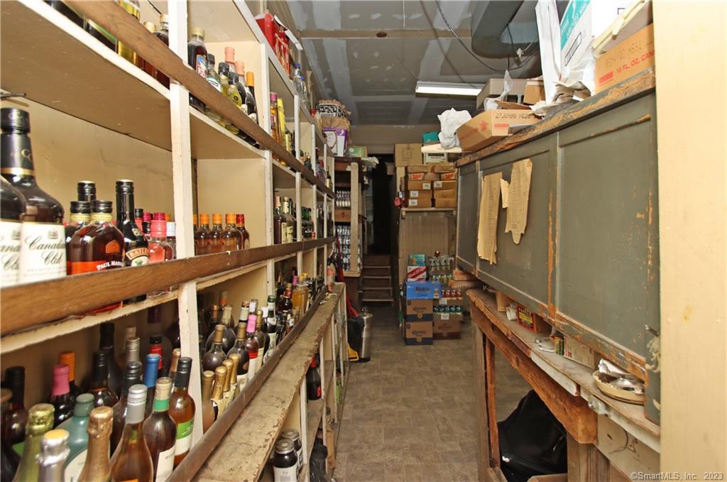 578 Winchester Avenue Property Photo 4