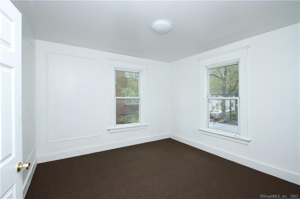 578 Winchester Avenue Property Photo 20
