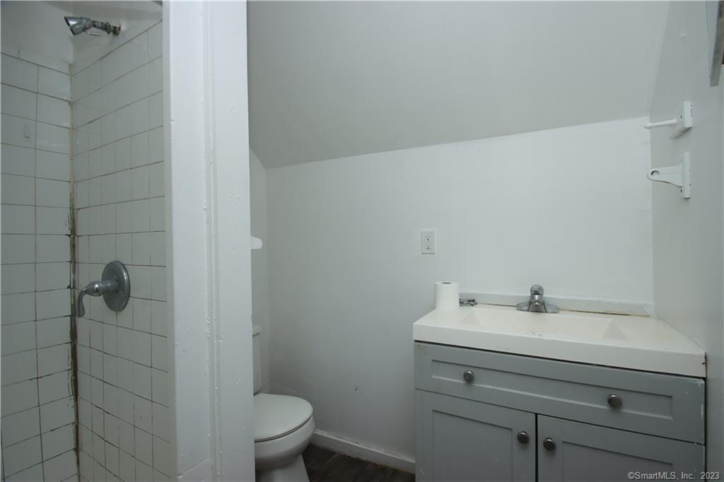 578 Winchester Avenue Property Photo 31