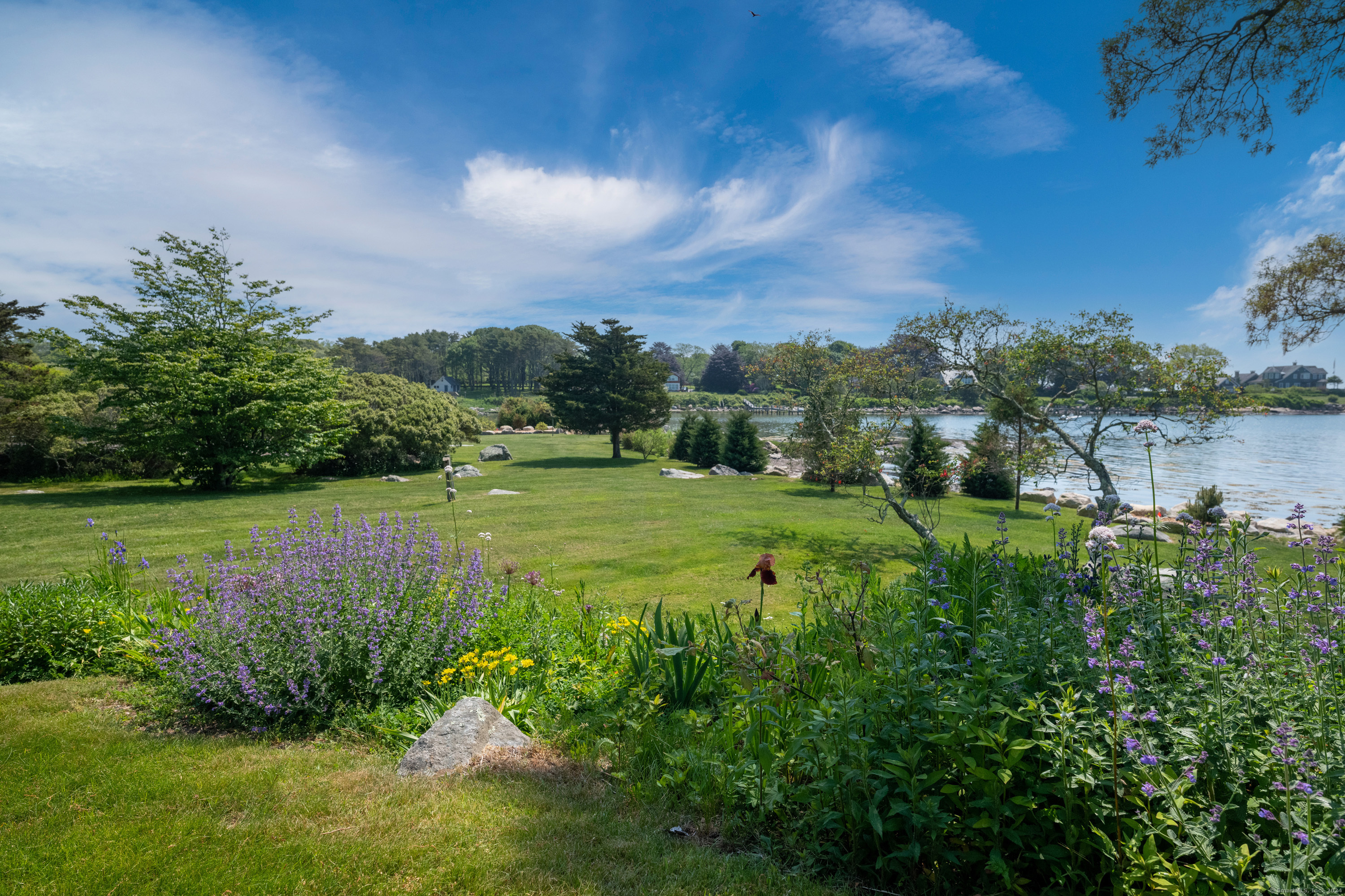 228 Wamphassuc Road Property Photo 11
