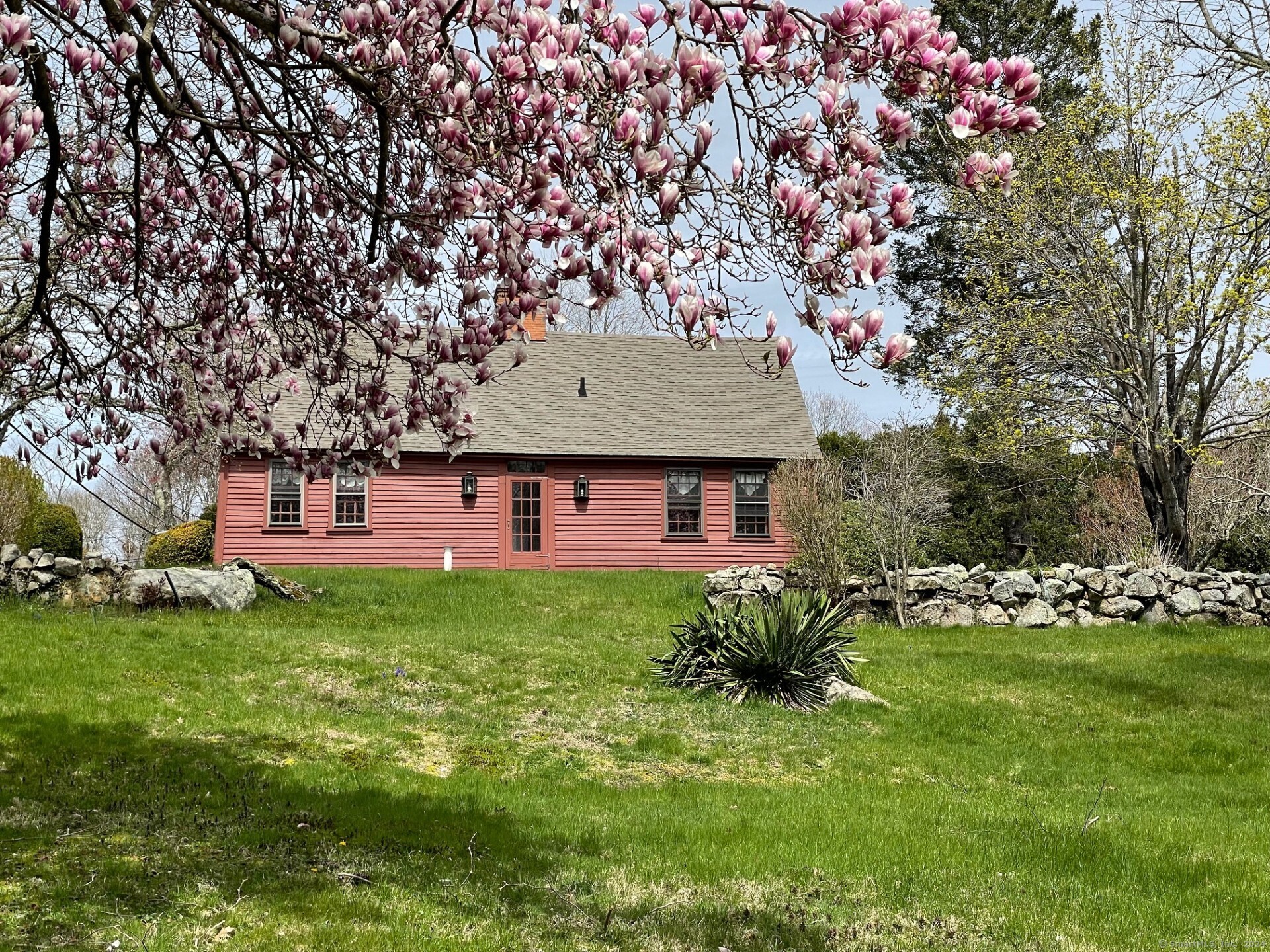461 Greenhaven Road Property Photo 2