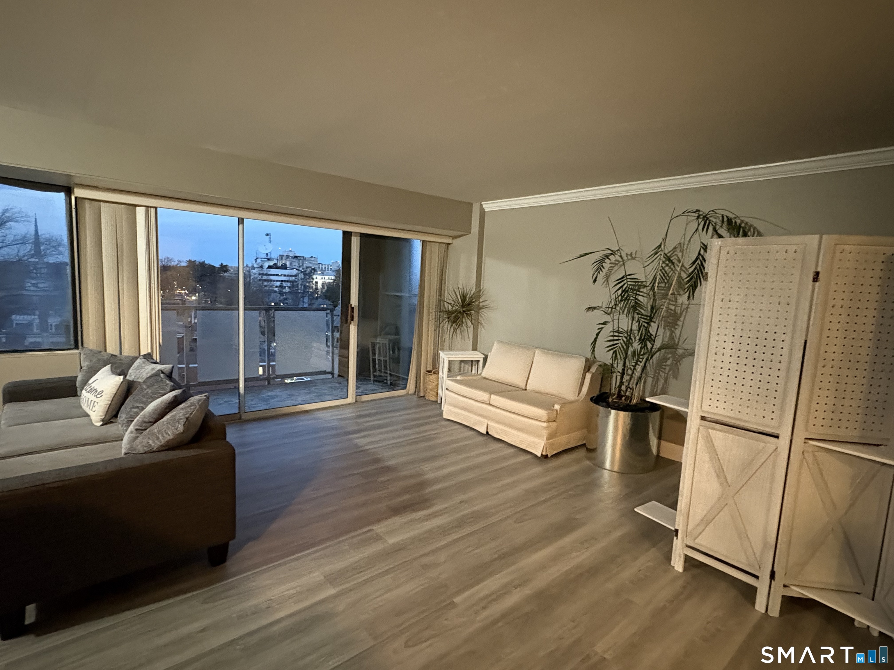 24020571 Property Photo 3