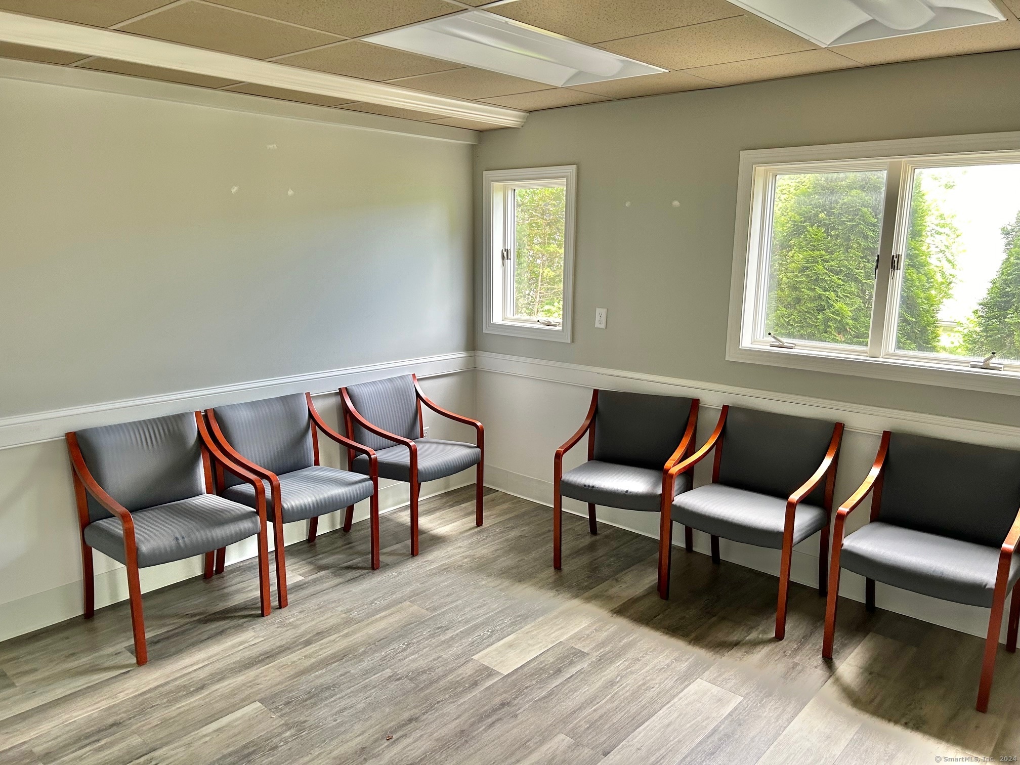 46 Avon West Dental Office Road Property Photo 6