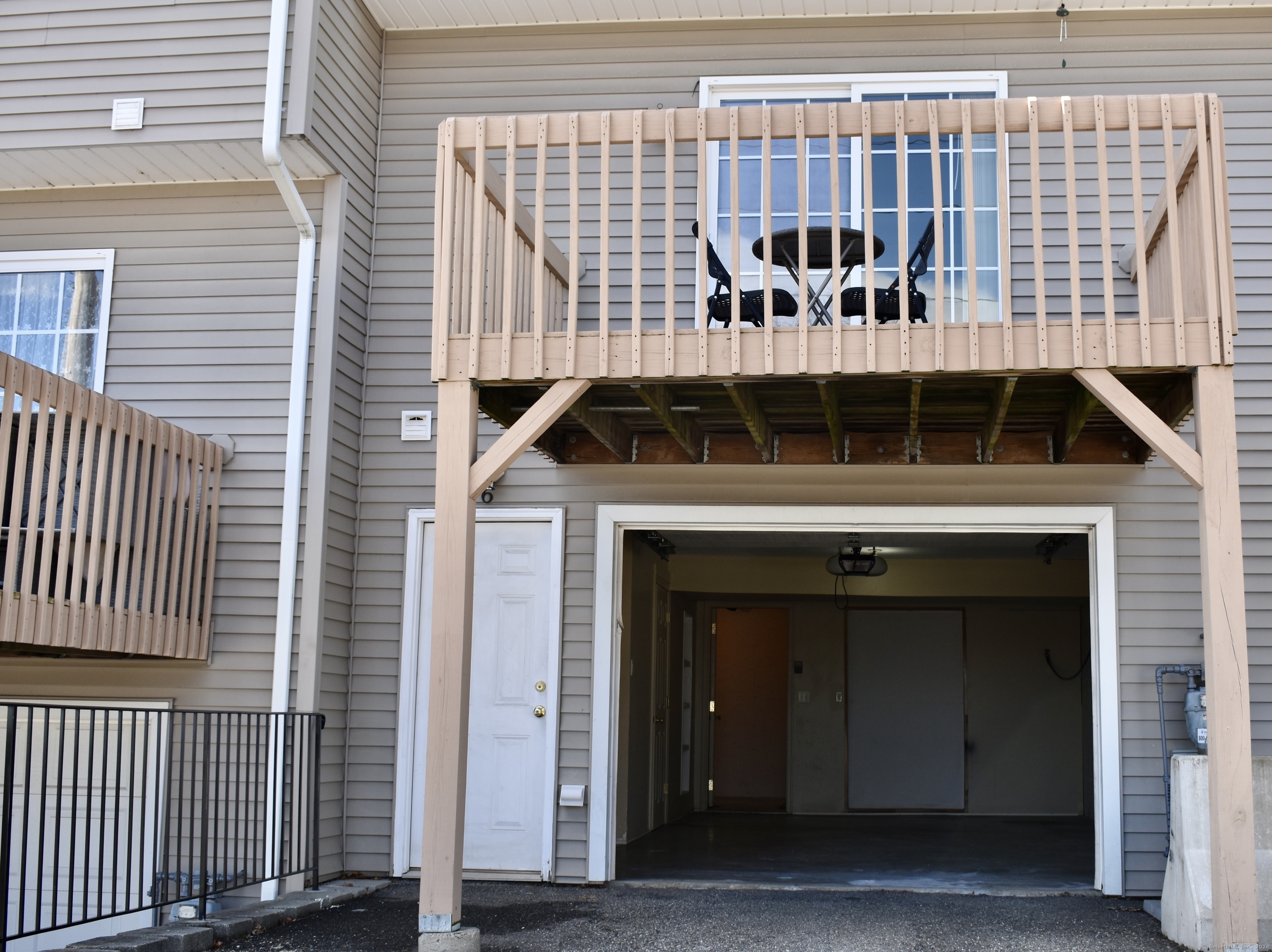 108 Mohican 6 Avenue Property Photo 19