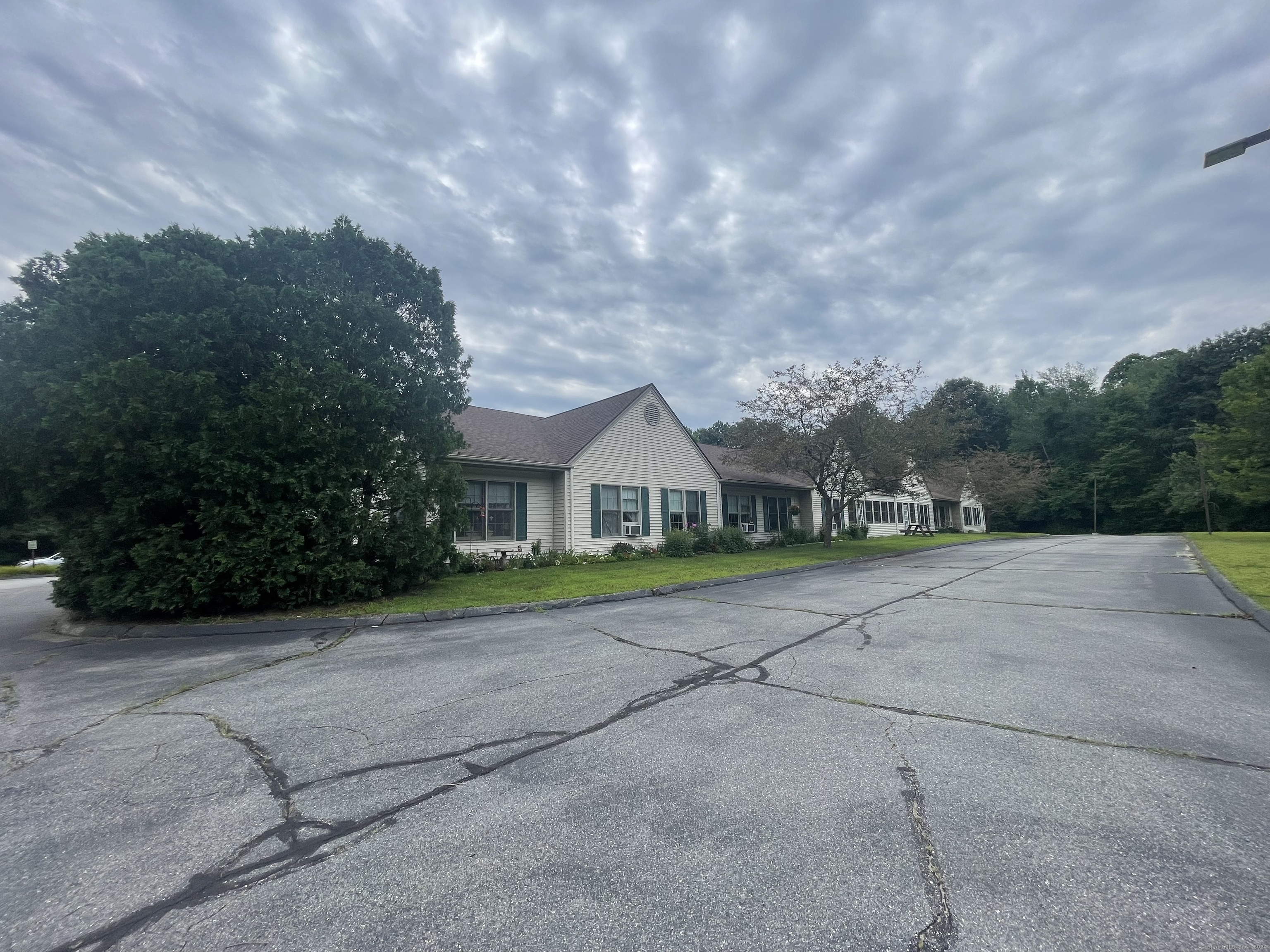 30 Knollwood Drive Property Photo 8