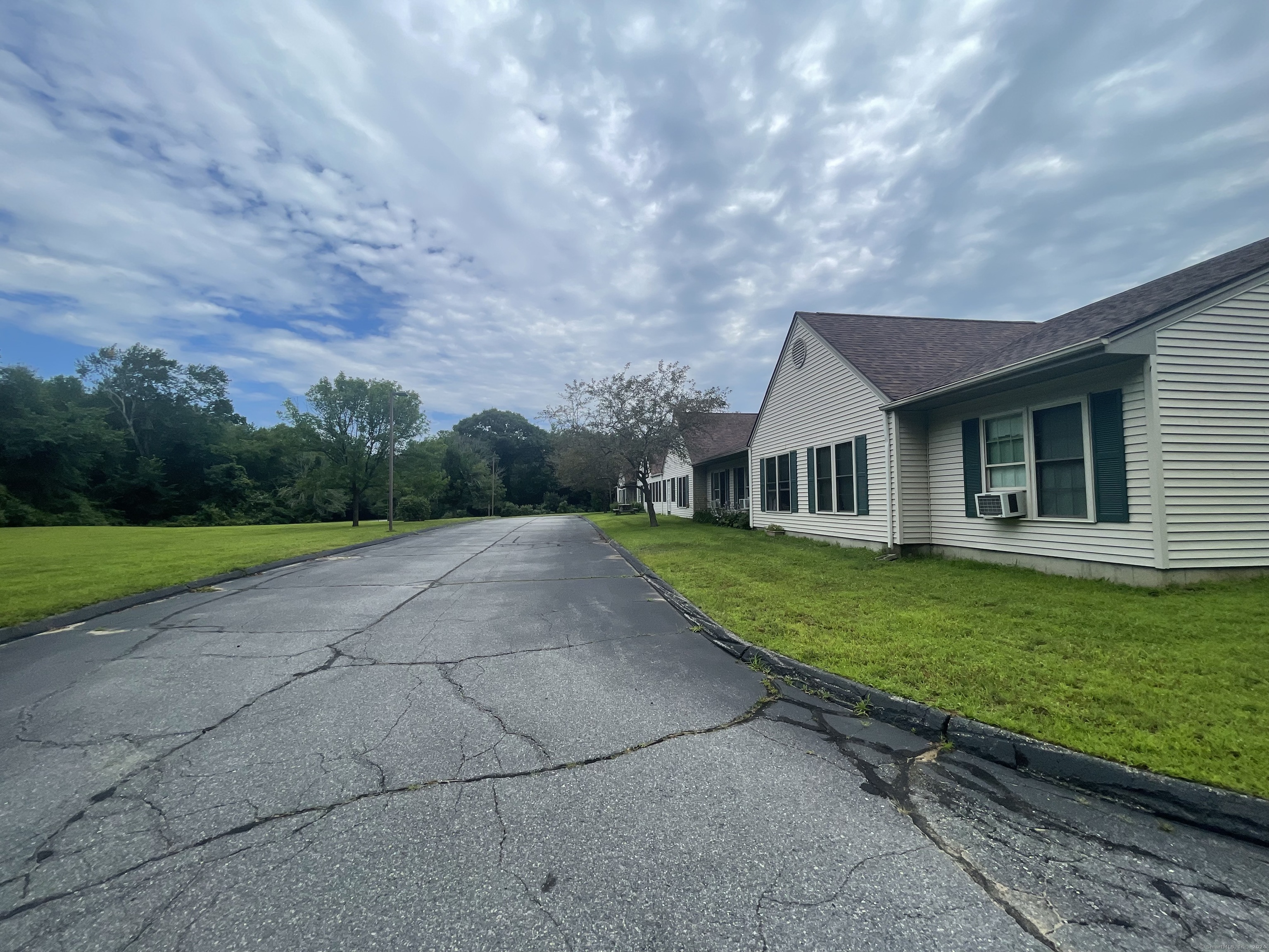 30 Knollwood Drive Property Photo 11