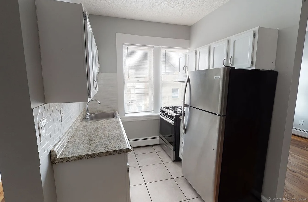 335 Wells 18 Street Property Photo 1