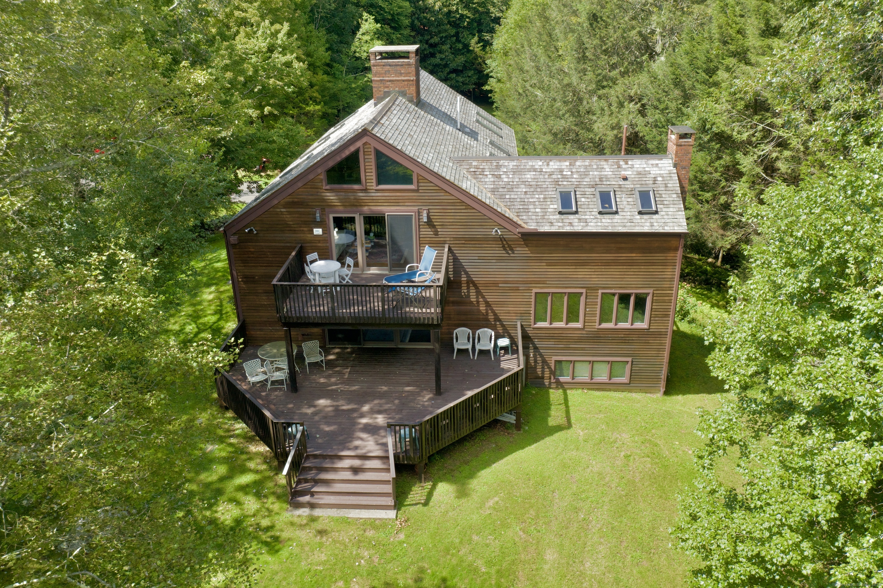 148 Flanders Road Property Photo 2