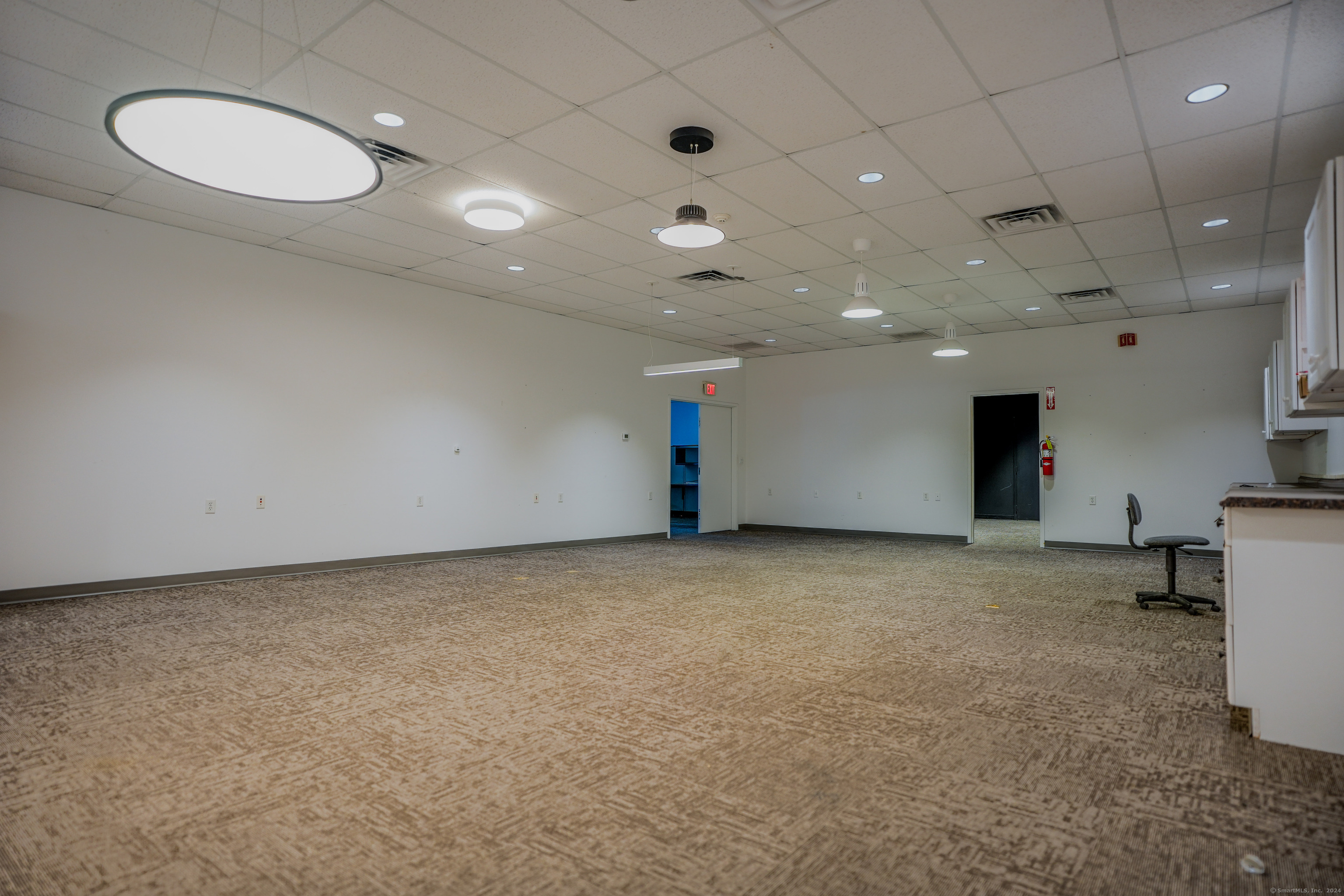 35 Research Parkway Property Photo 14