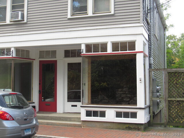 124 Main 3 Street Property Photo 2
