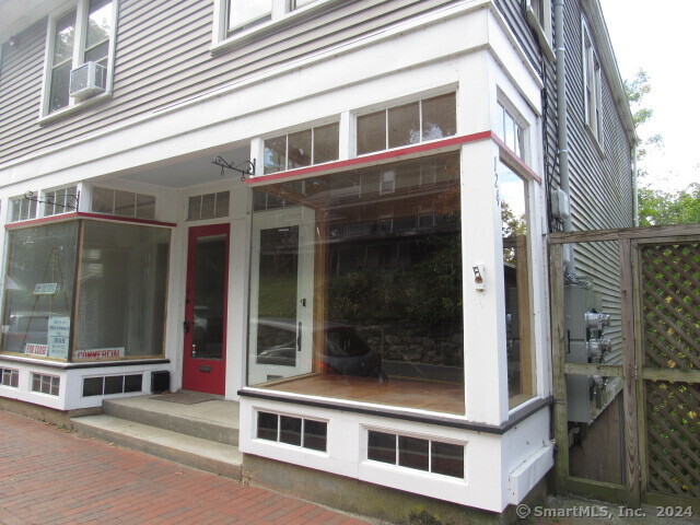 124 Main 3 Street Property Photo 3