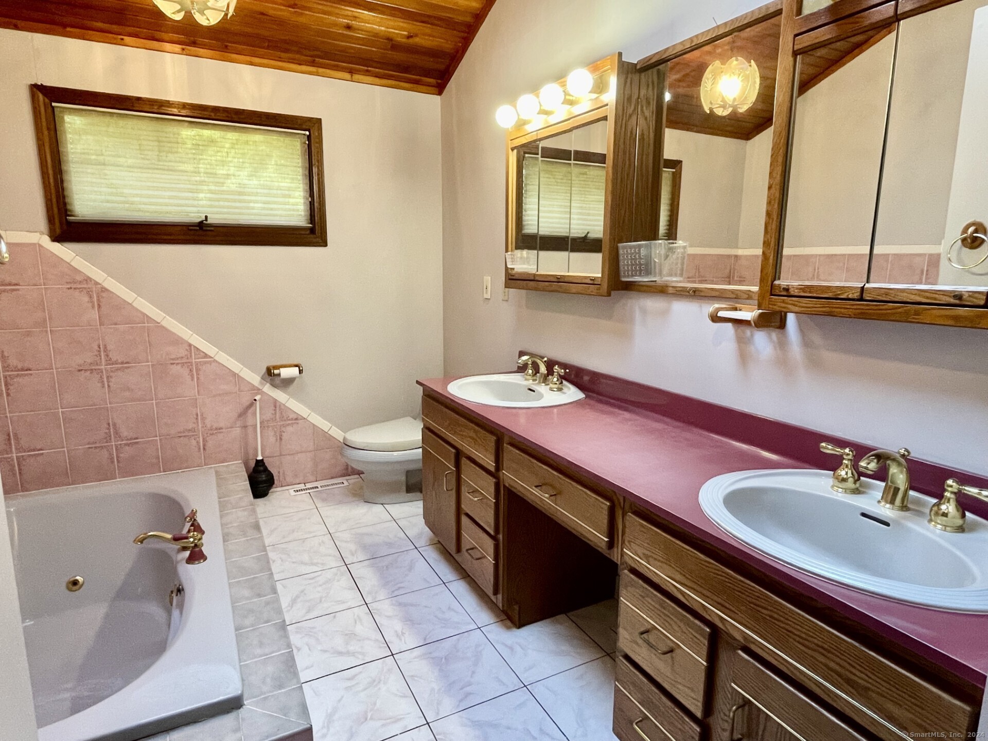 1 Honeycomb Lane Property Photo 22