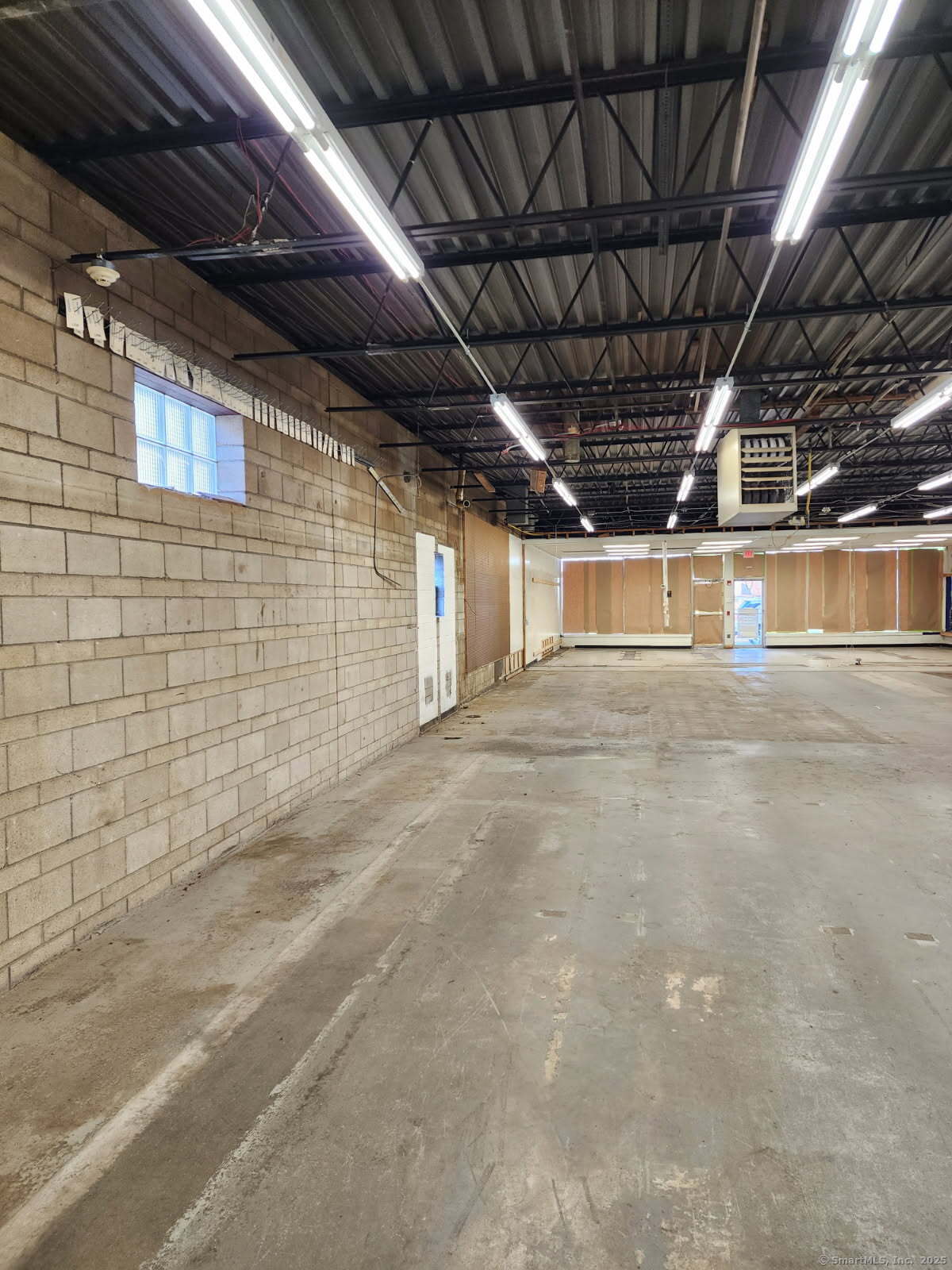 790 Farmington Avenue Property Photo 18
