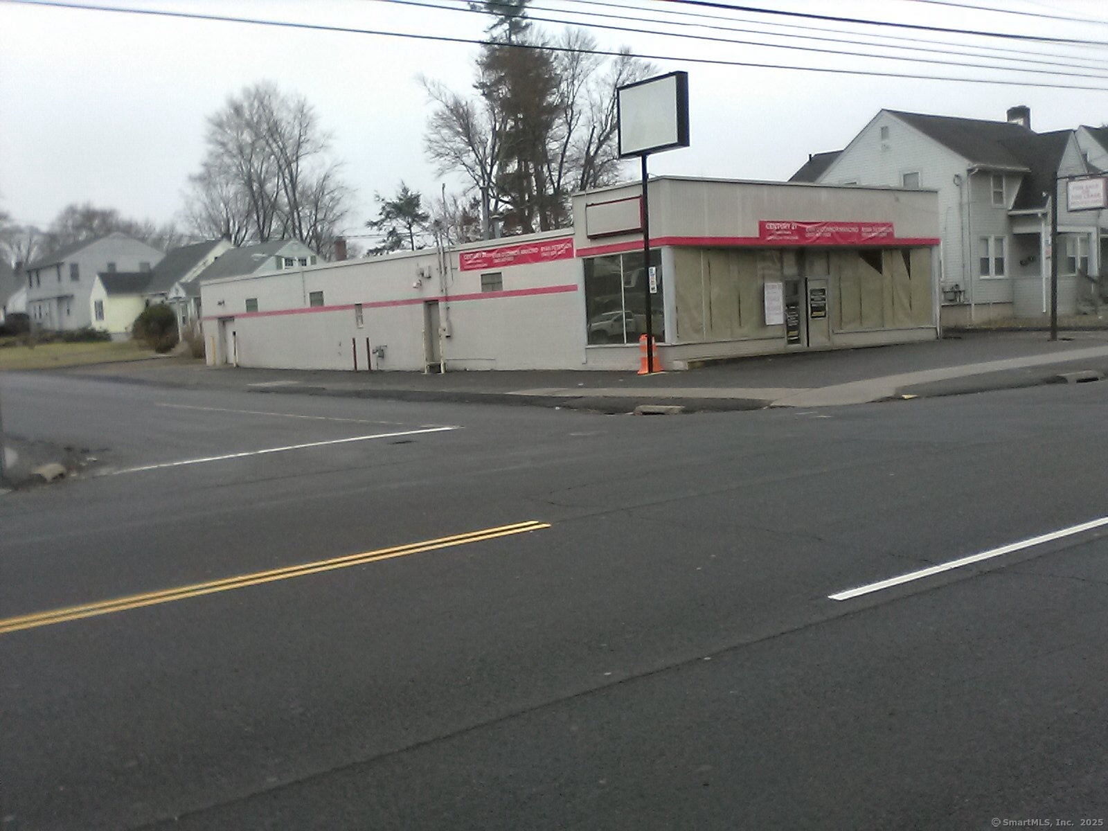 790 Farmington Avenue Property Photo 1