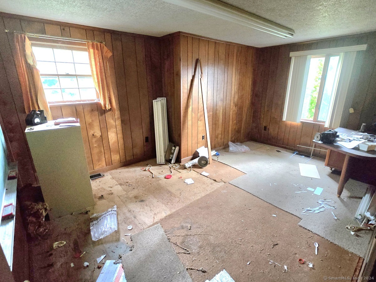 420 Long Hill Road Property Photo 12