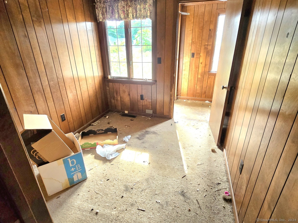 420 Long Hill Road Property Photo 15