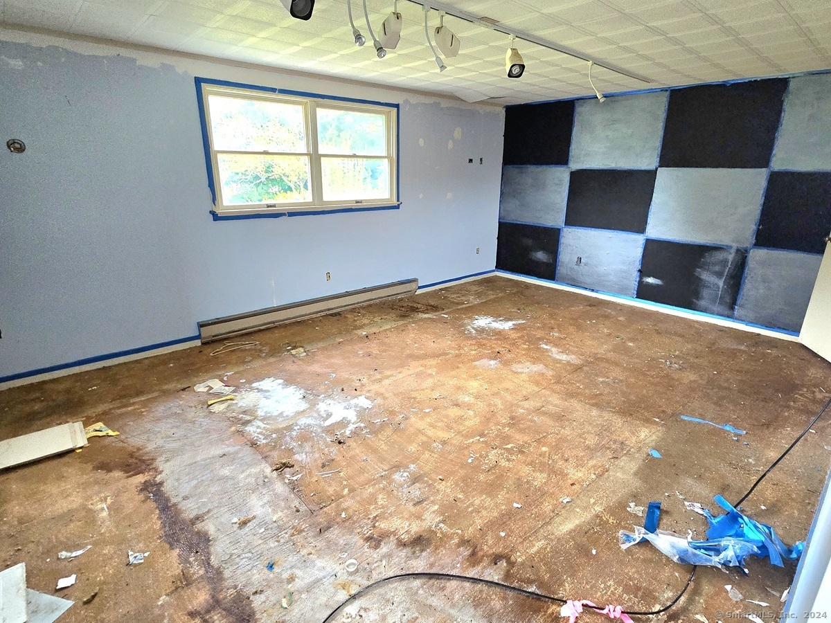 420 Long Hill Road Property Photo 16