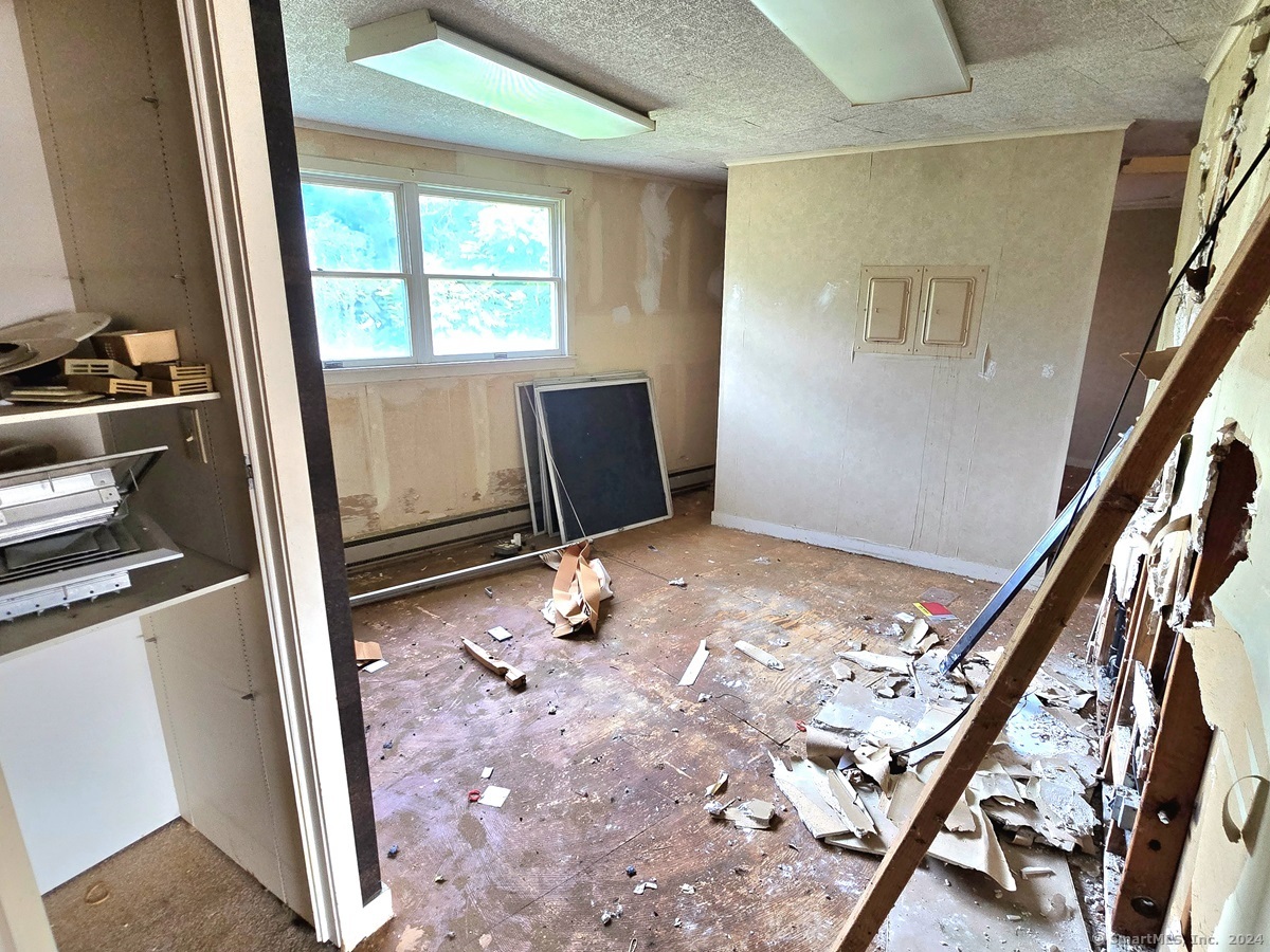 420 Long Hill Road Property Photo 21