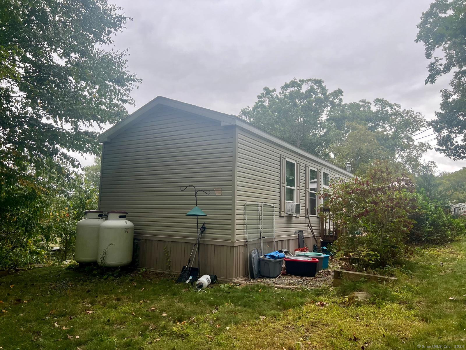 31 Nashua St Property Photo 3
