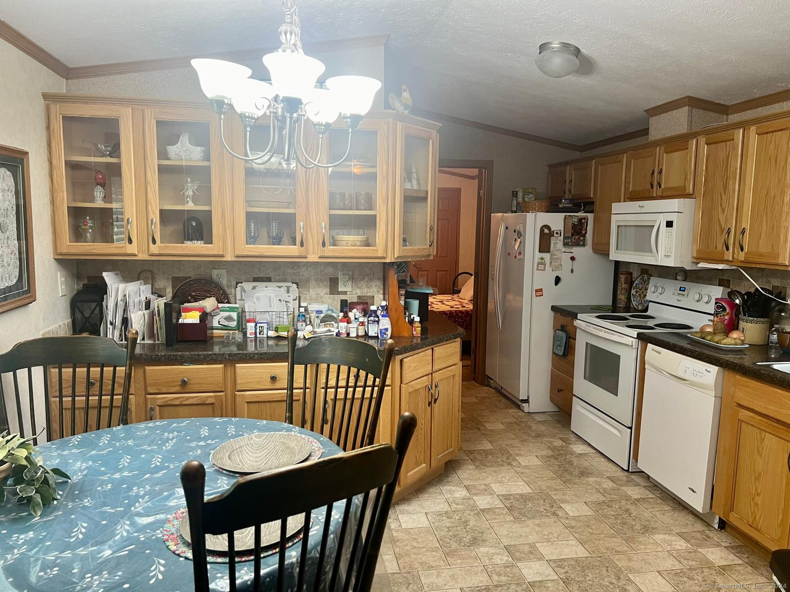 31 Nashua St Property Photo 7