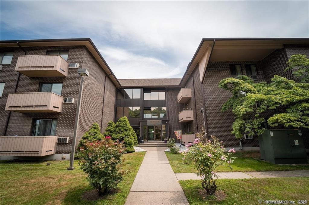 24050571 Property Photo 1