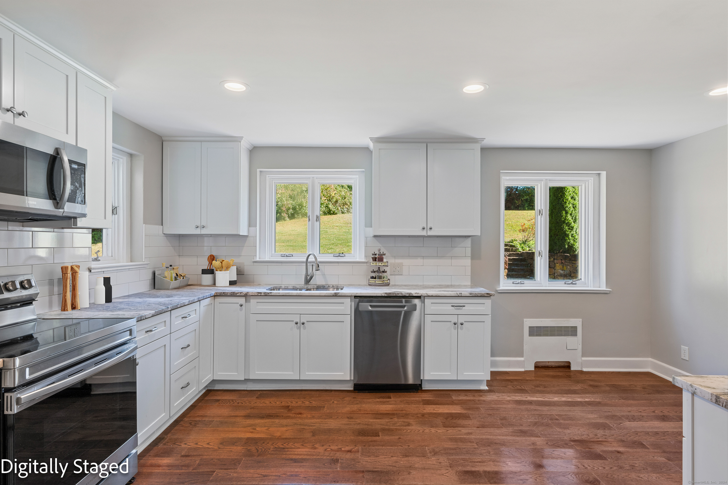 163 Mooreland Road Property Photo 11