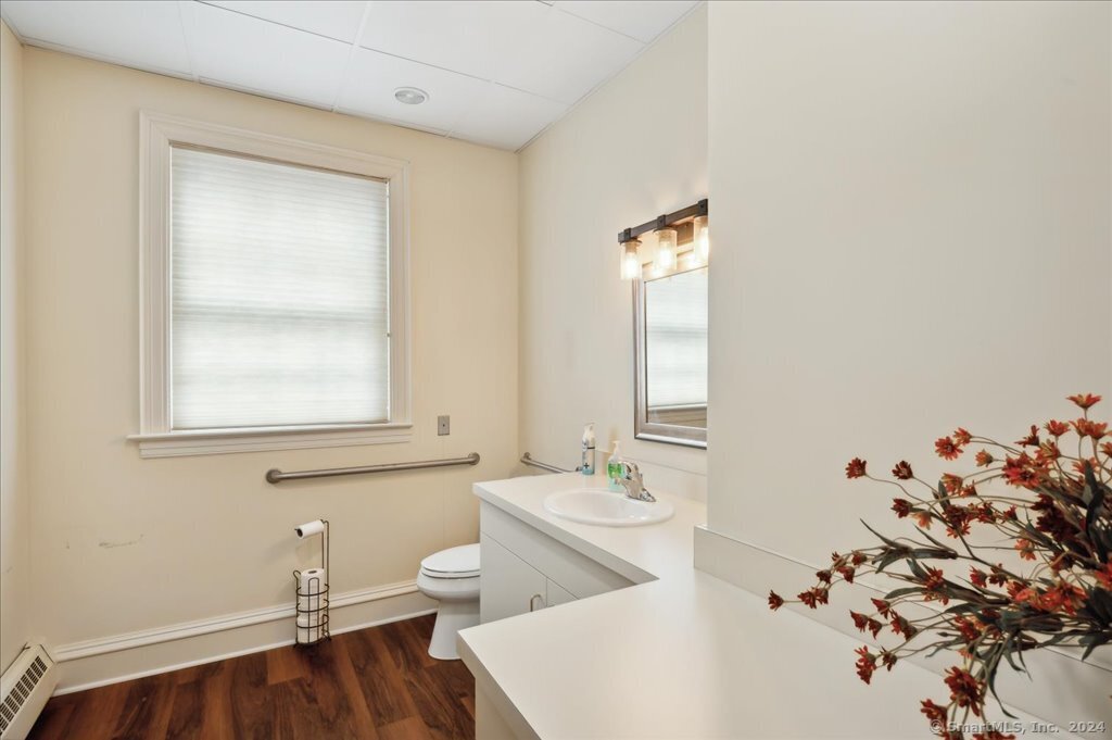 760 Hopmeadow Street Property Photo 22