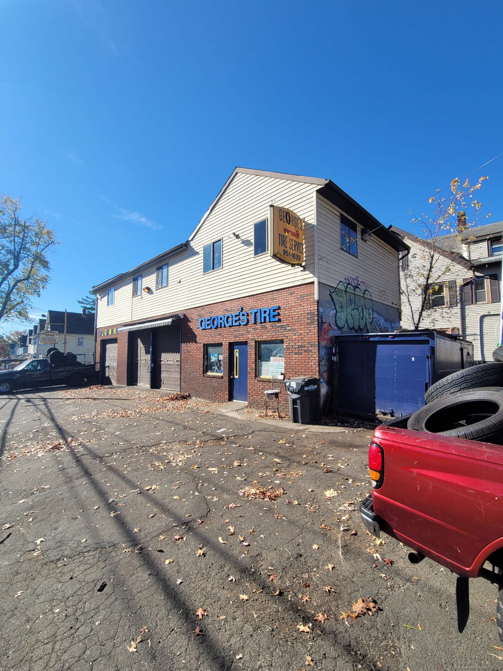 41 Hillside Avenue Property Photo 5