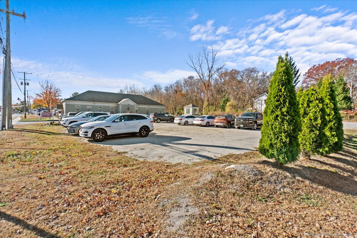 13 Main North Street Property Photo 7