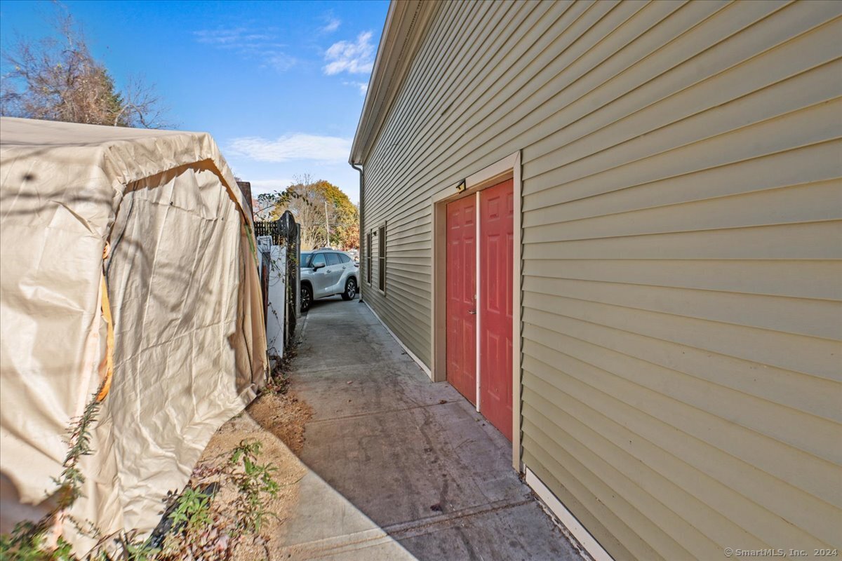13 Main North Street Property Photo 27