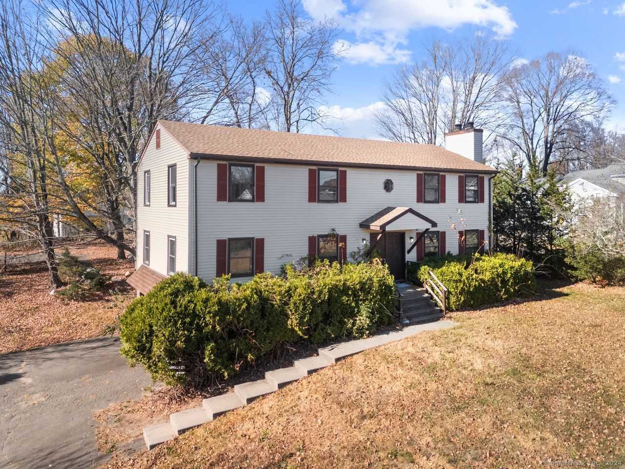 117 Skokorat Street Property Photo 1