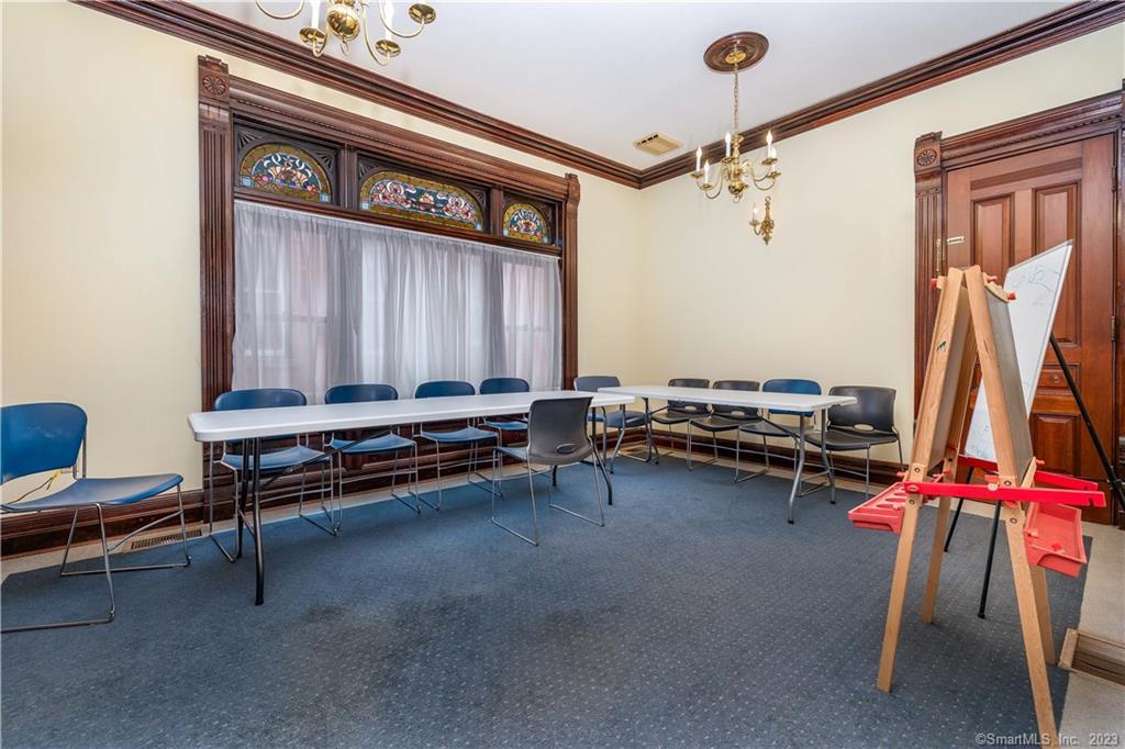 25 Court Street Property Photo 9
