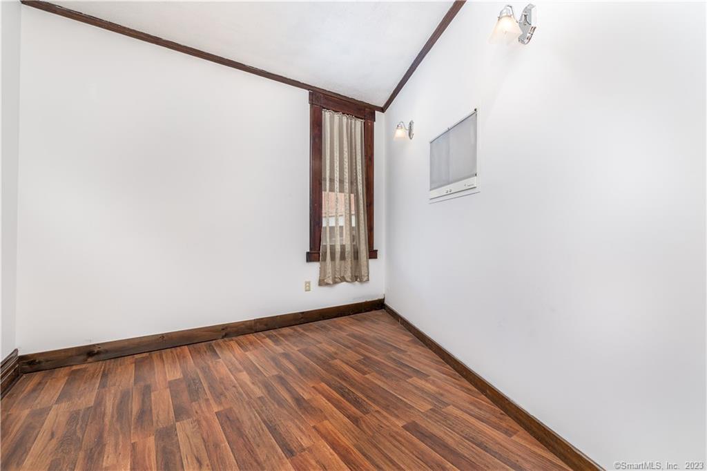25 Court Street Property Photo 12