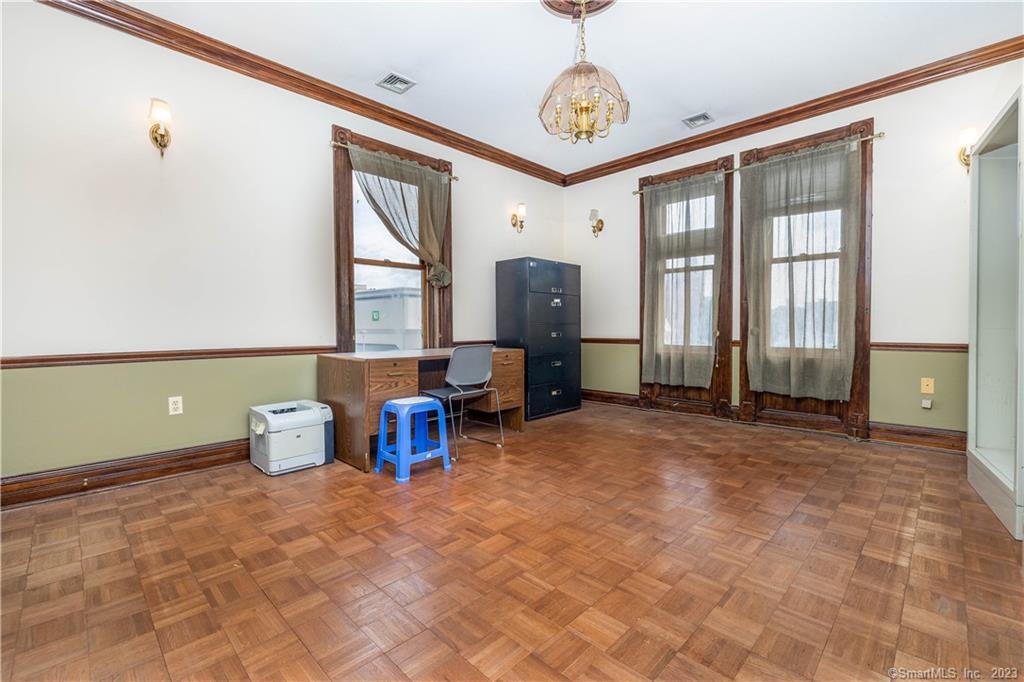 25 Court Street Property Photo 19