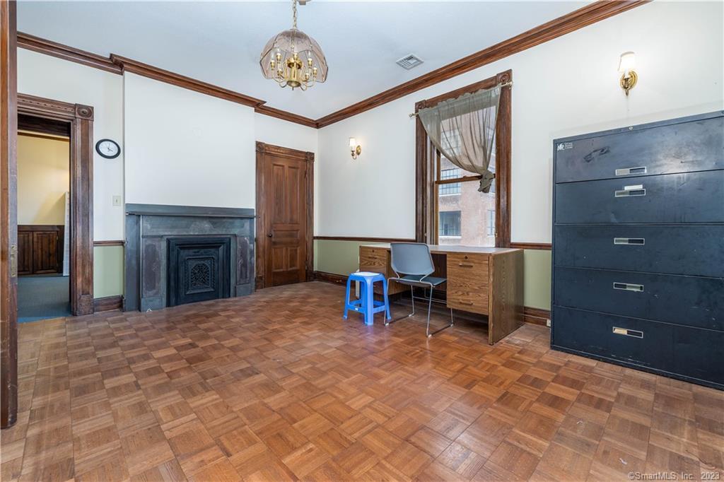 25 Court Street Property Photo 20