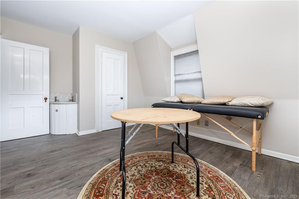 25 Court Street Property Photo 23