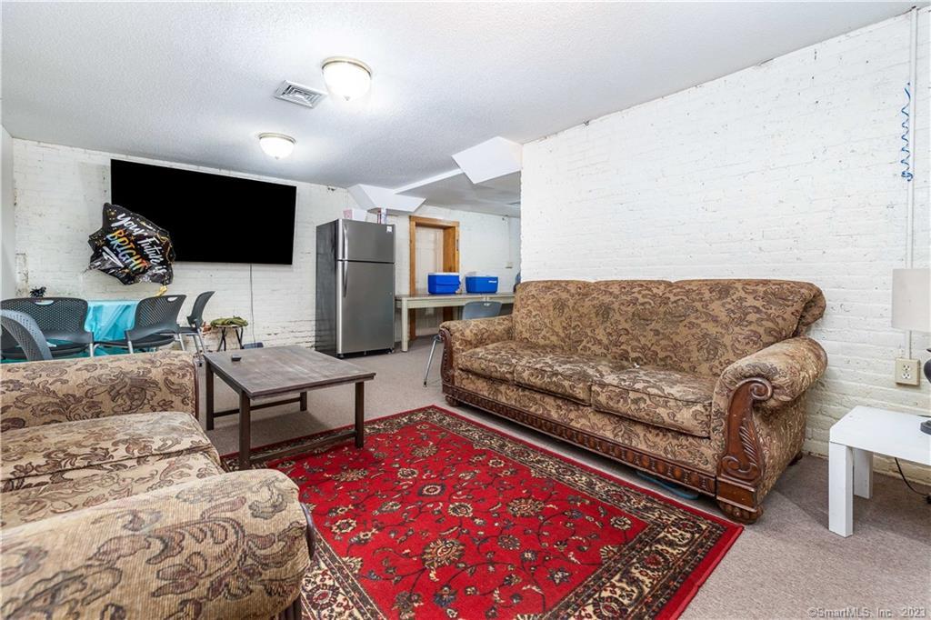 25 Court Street Property Photo 39