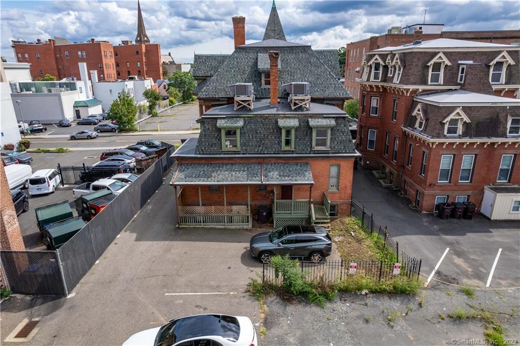25 Court Street Property Photo 40