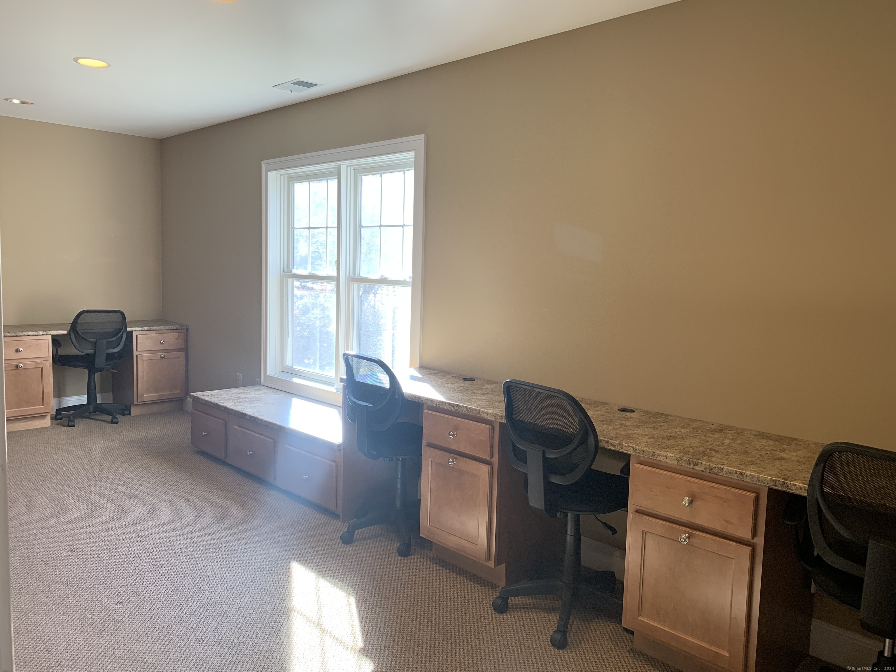 225 Oakland Ste 304 Road Property Photo 19