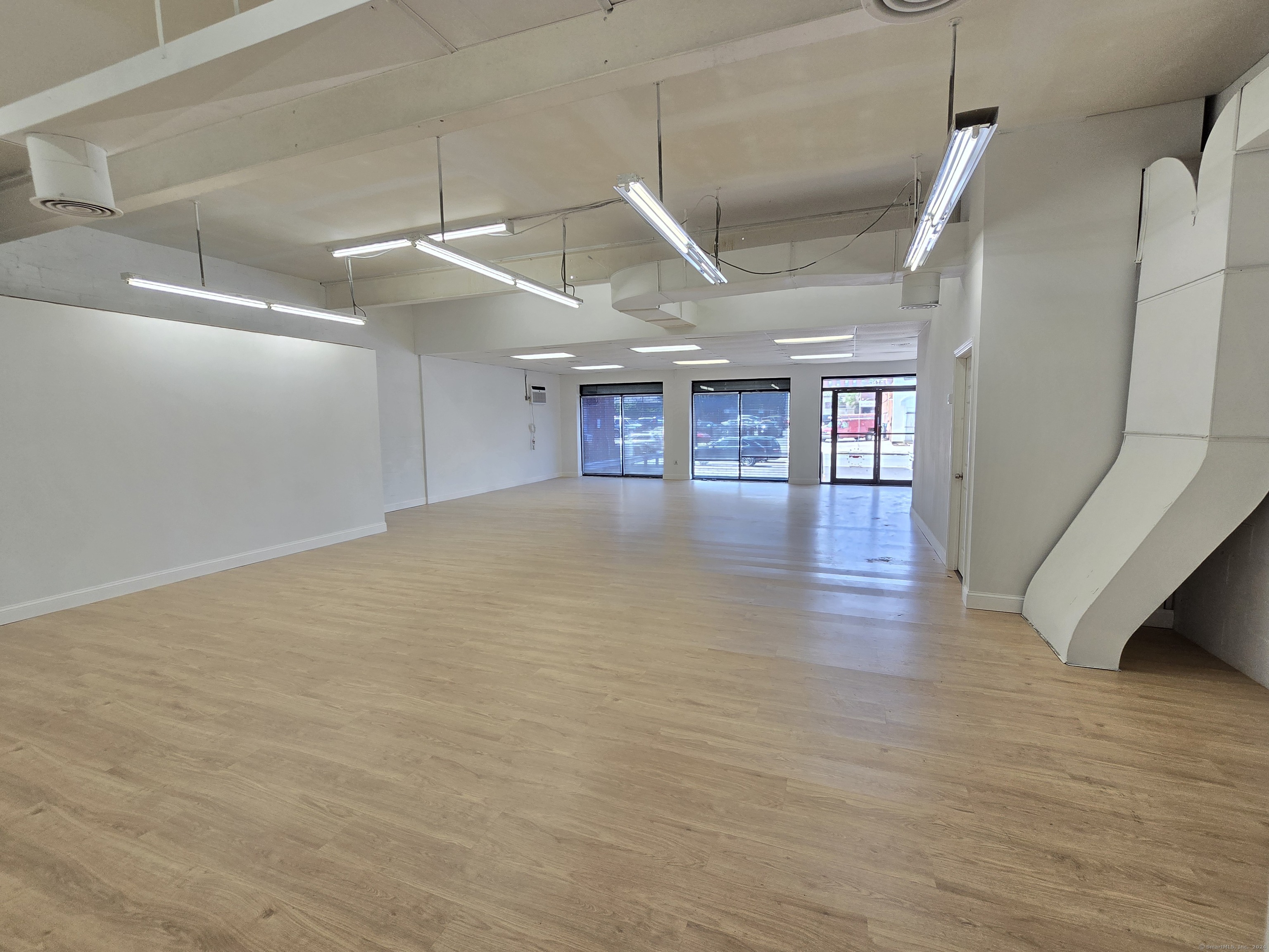 54 Lawrence St Property Photo 11