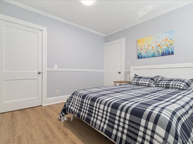 725 Boston Post Road Property Photo 29