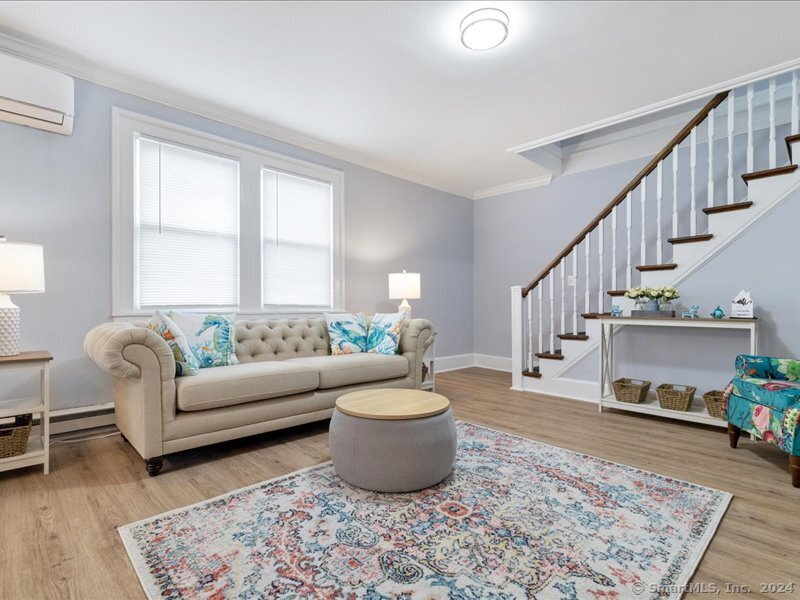 725 Boston Post Road Property Photo 30